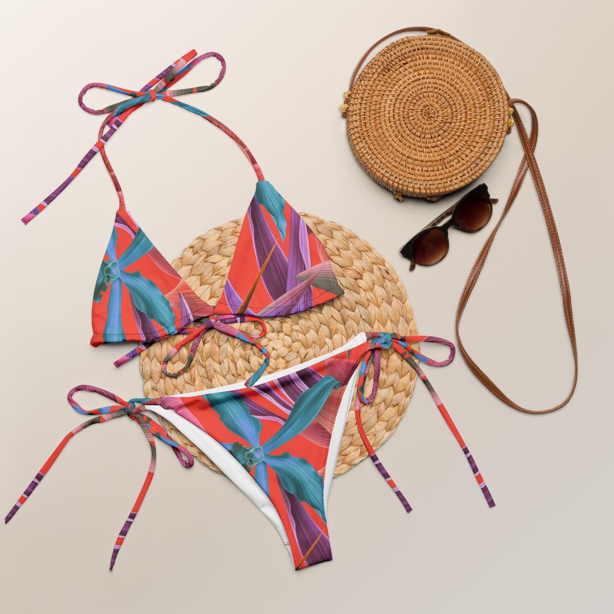 Latina Fashion- Latina Rocks Tulips Zen Print String-Bikini